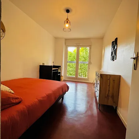 Apartment Grand 4 *